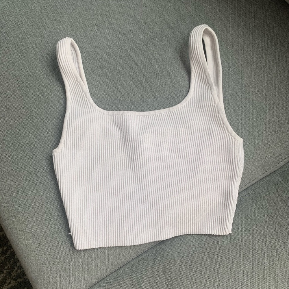 Aritzia tank